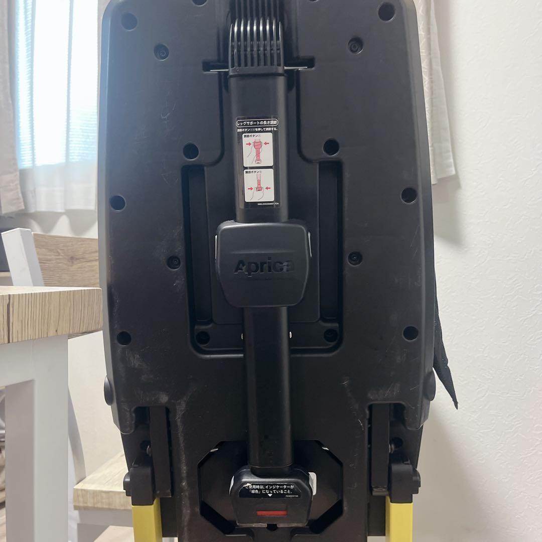 最上位✨訳アリ アップリカクルリラプラス360°セーフティ 紺 チャイルドシート