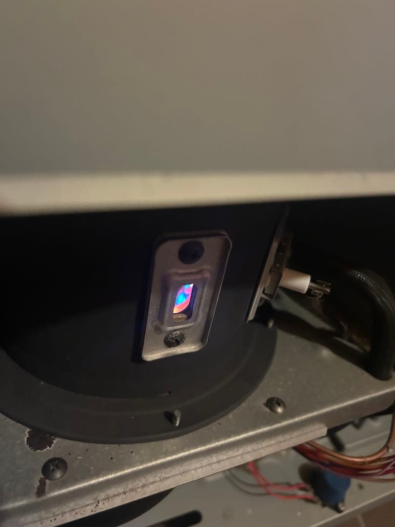 2017年製コロナFFストーブ