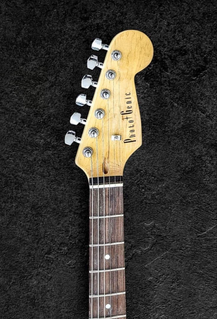 Photogenicフォトジェニックストラト3TSエレキギター オマケチューナー