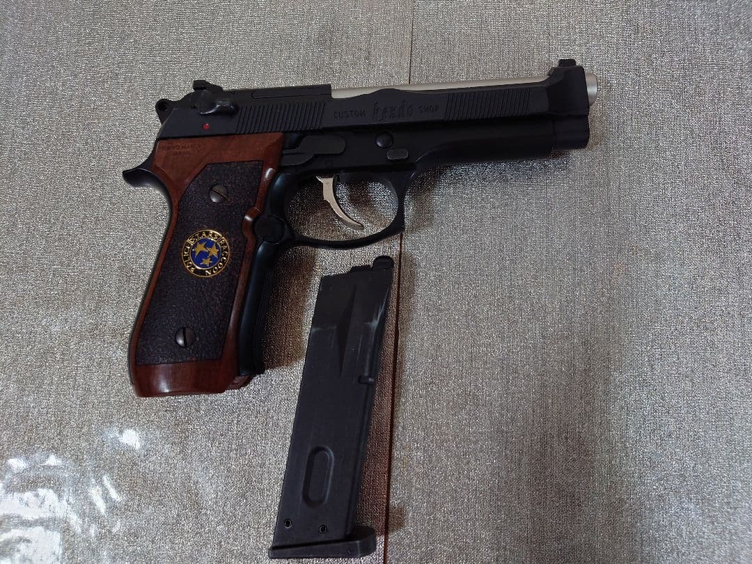 u*a様 バイオハザード3 サムライ・エッジ改 クリス・レッドフィールドモデル