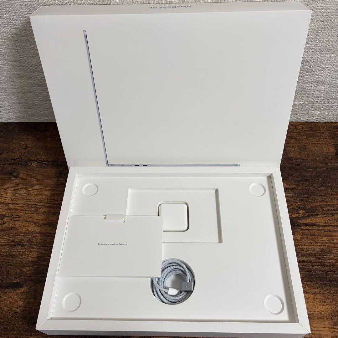 MacBook Air 15インチ M4 16GB 512GB スターライト