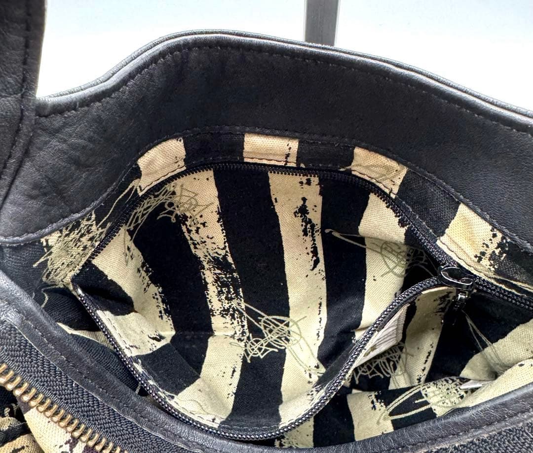 美品 Vivienne Westwood 3層 ショルダーバッグ 2WAY