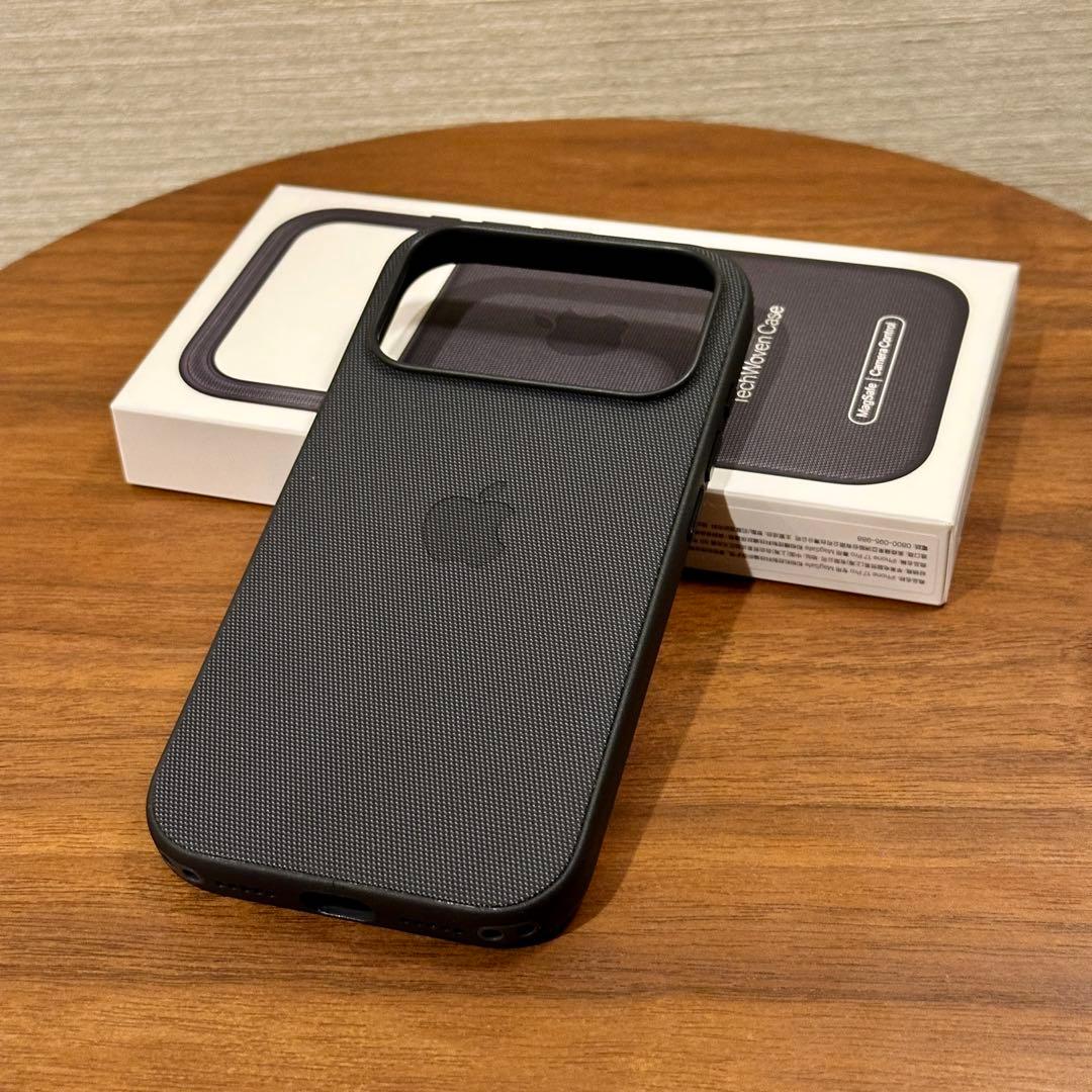 【美品中古】iPhone 17 Proテックウーブンケース「ブラック」Apple