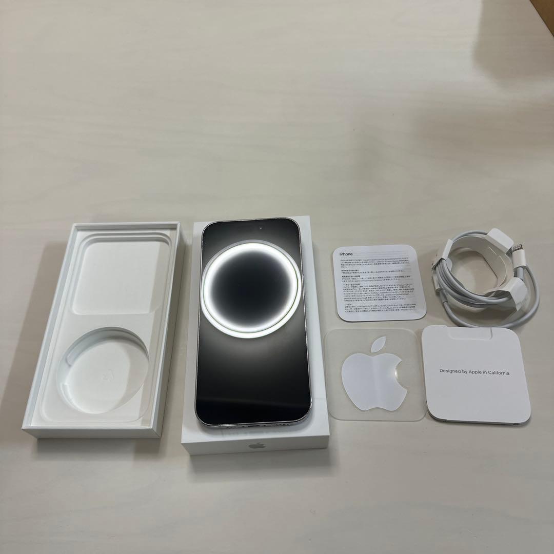 【Hiro】iPhone14Pro シルバー 256GB