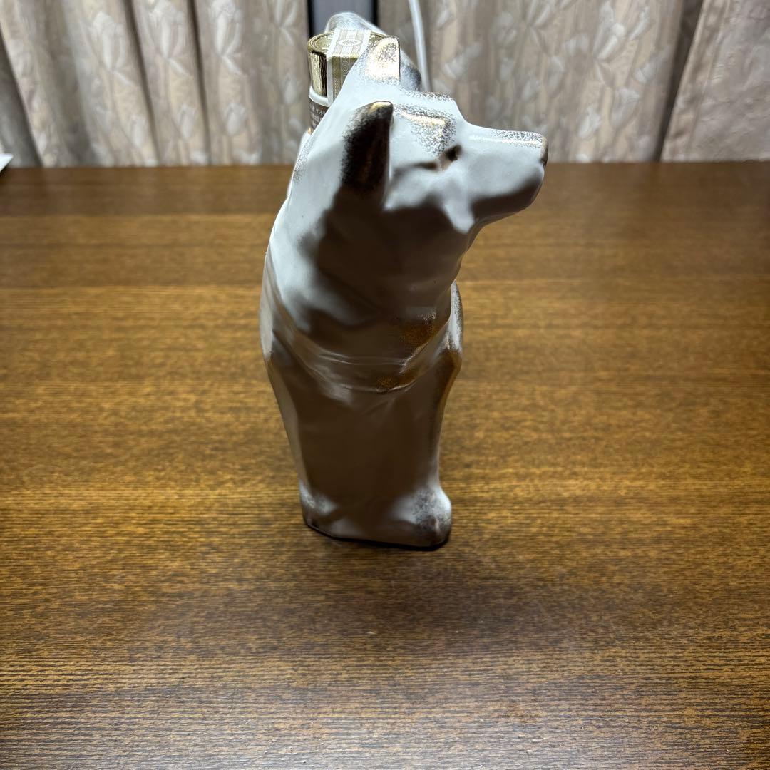 12 犬の形ウイスキー瓶