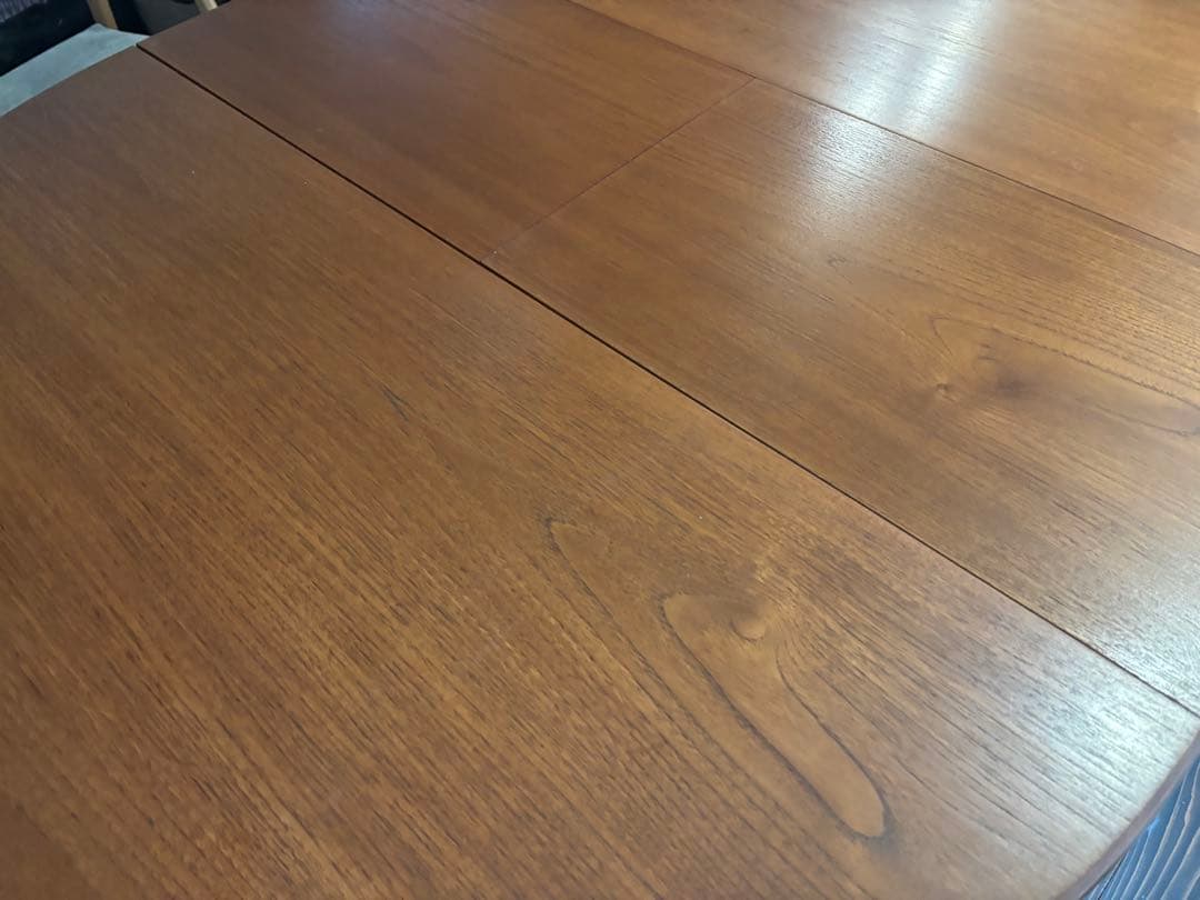 木製円形ダイニングテーブル 伸縮機能付き　jentique ジェンティーク