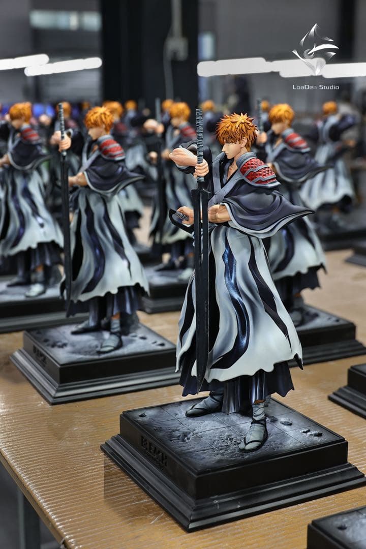 ブリーチBLEACH　千年血戦篇　黒崎一護　ガレージキッド　フィギュア　完成品