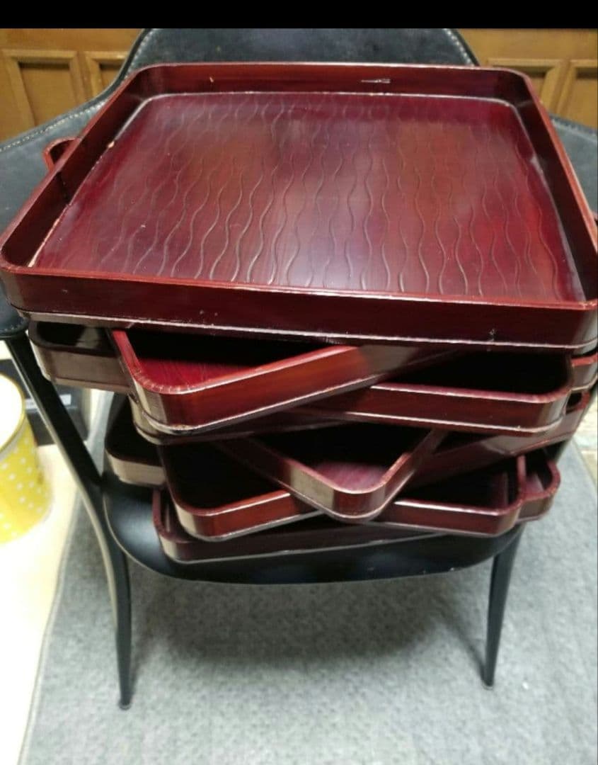 ヴィンテージ漆塗りのお膳8客です