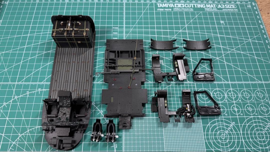 キティーホークモデル　1/35 MH-60Lブラックホーク完成品　改造模型