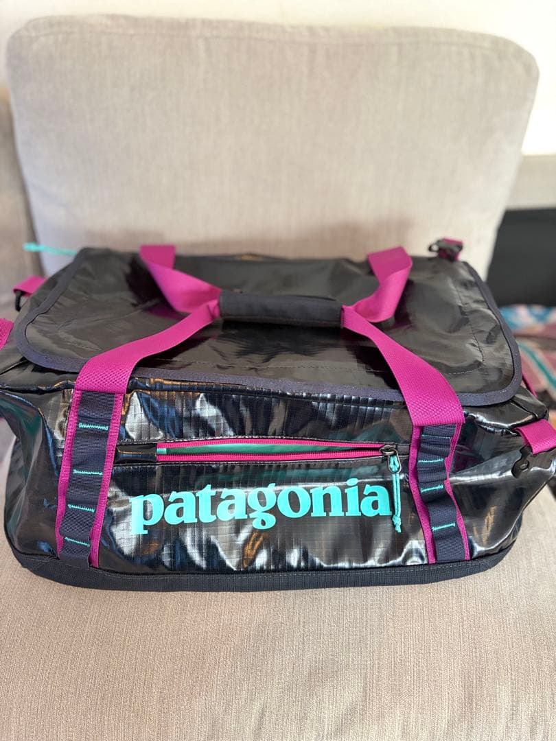 patagonia ボストンバッグ 2WAY 黒/ピンク