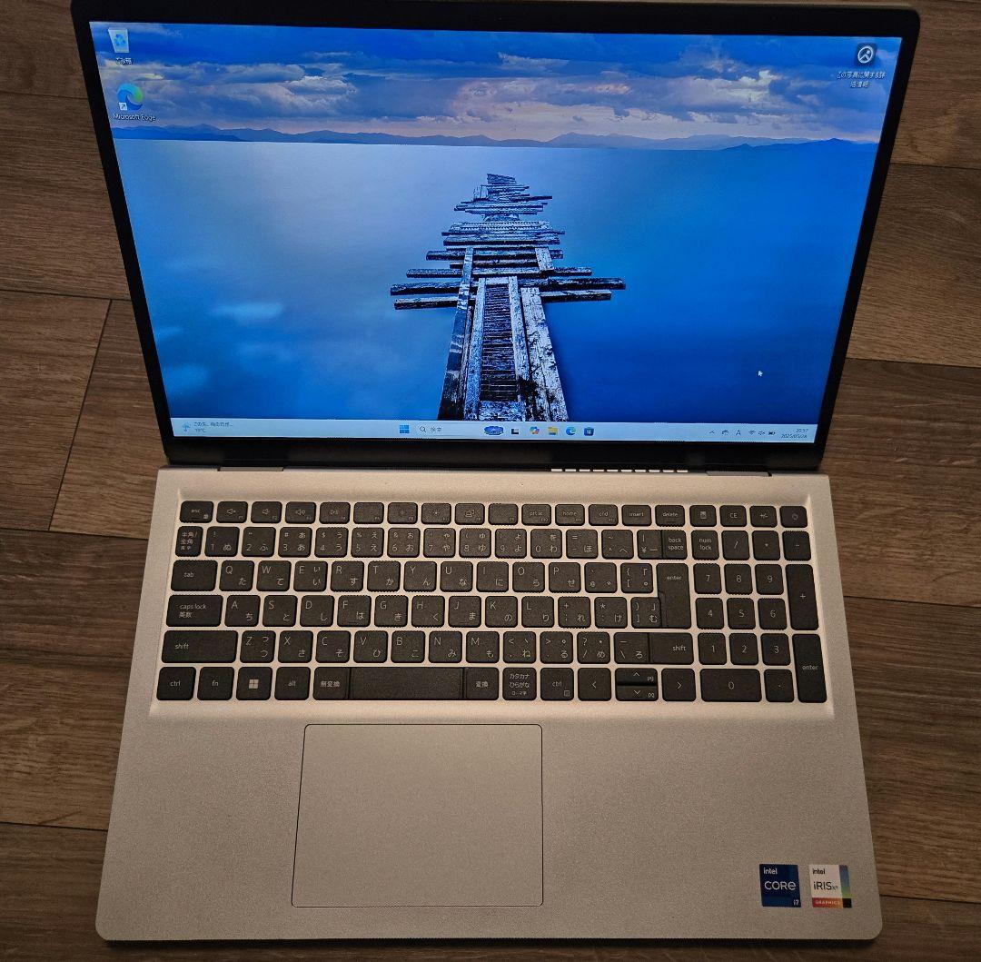Windowsノート本体 Dell Inspiron 15 3530 i7 1TB Office2024