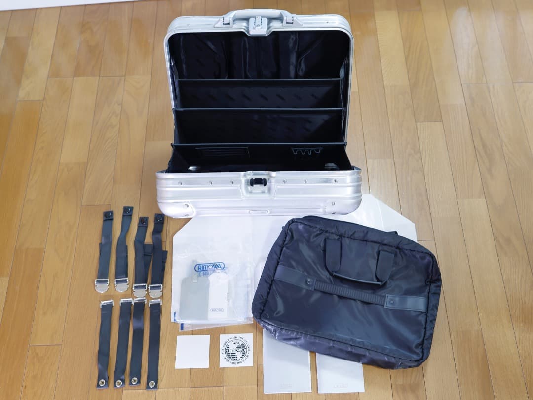 週末特価　正規品　RIMOWA　トパーズ リモワ　ビジネストローリー