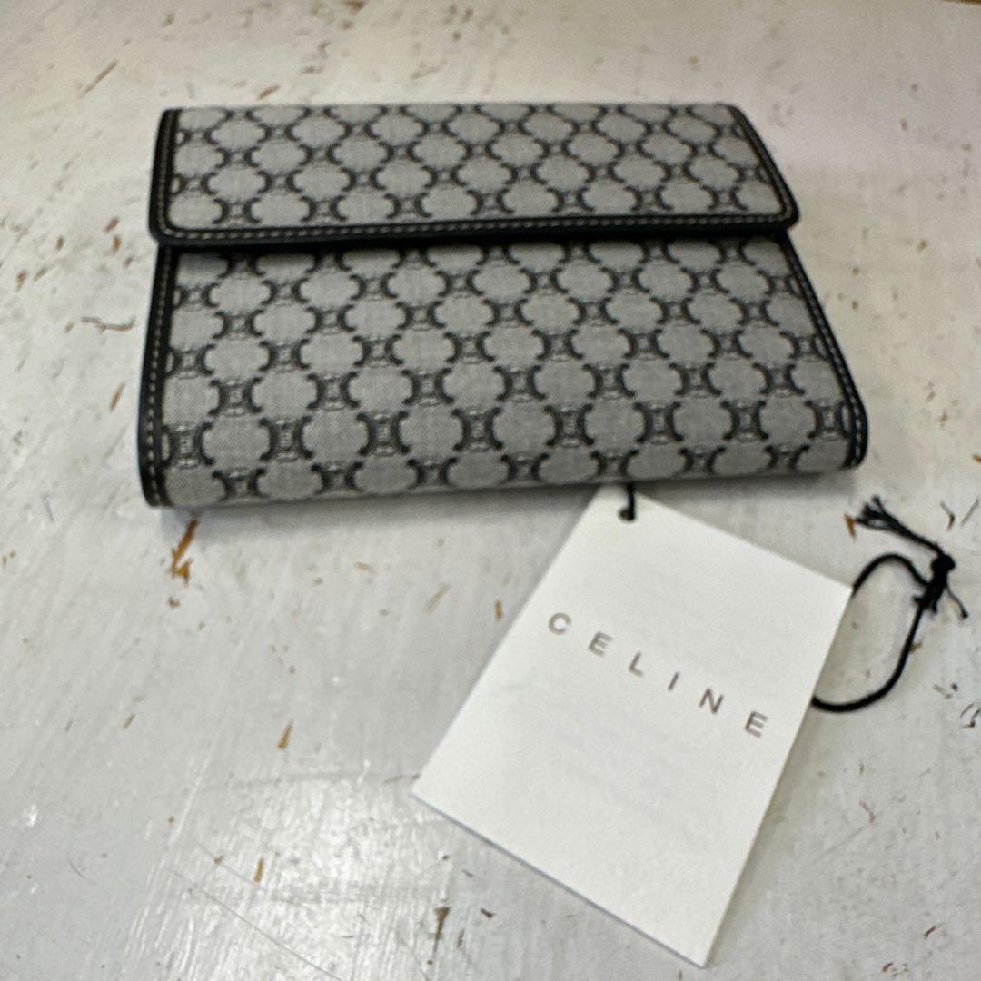 【新品タグ付】カ73 CELINE セリーヌ　三つ折り財布　黒/ブラック