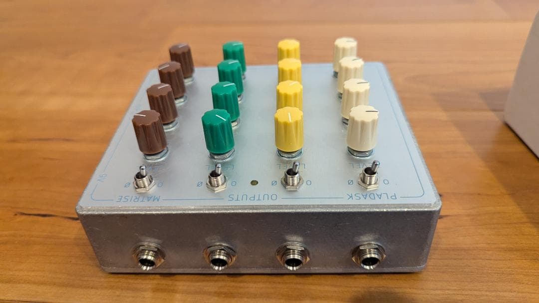 ギター Pladask Elektrisk / Mono Matrise