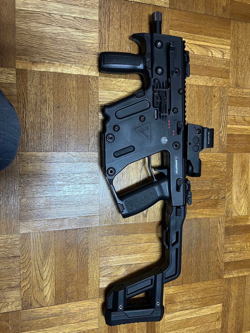 東京マルイ　KRISS VECTORサト