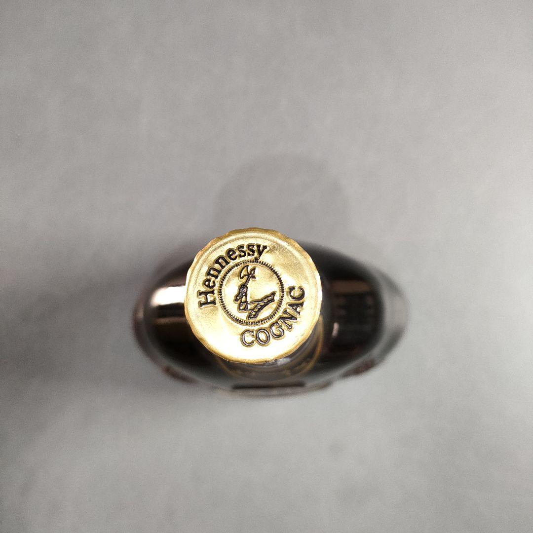 NANA/A1335-7/Hennesy/