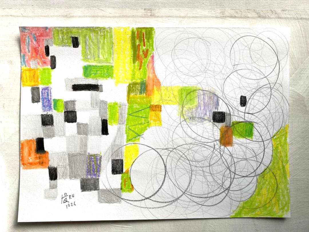 らせんと黄緑の絵