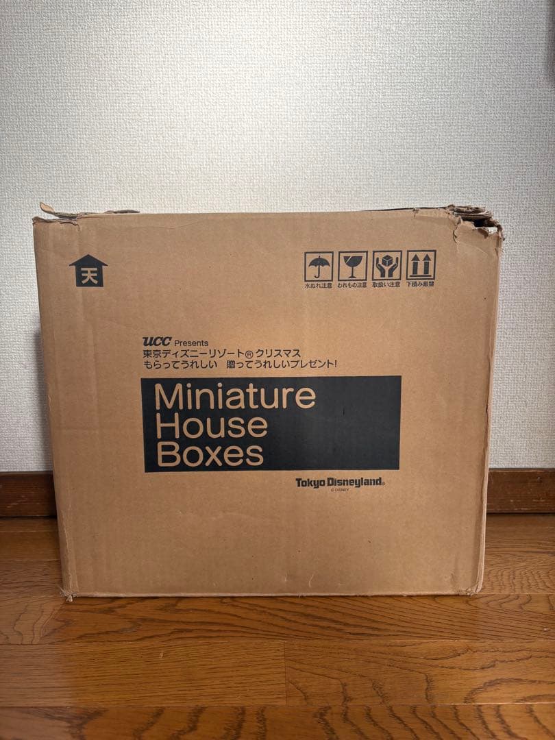 ディズニー　トゥーンタウン　非売品UCC Miniature House Box
