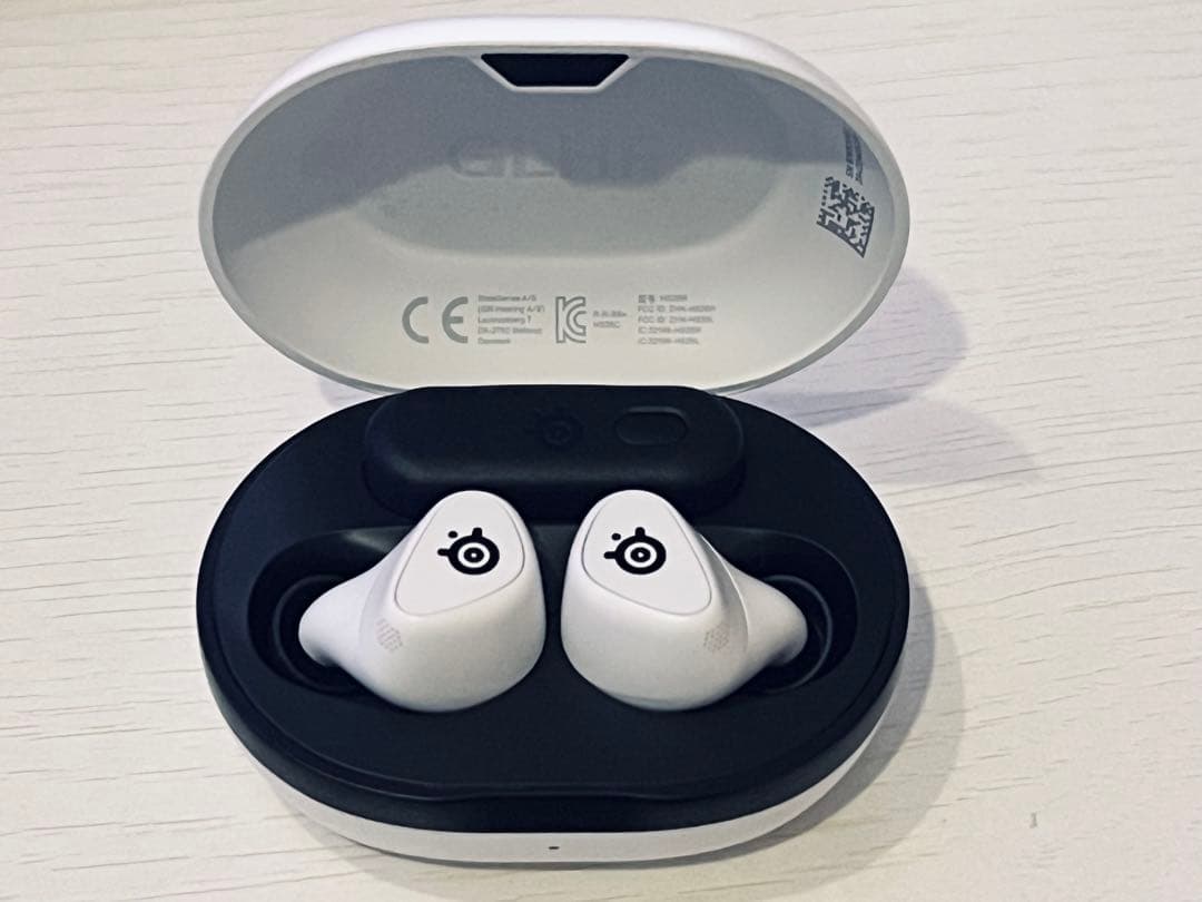 SteelSeries ARCTIS GAMEBUDS ワイヤレスイヤホン