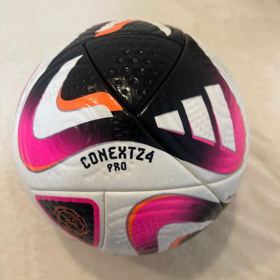 CONEXTZ4 PRO サッカーボール サイズ5 公式試合球