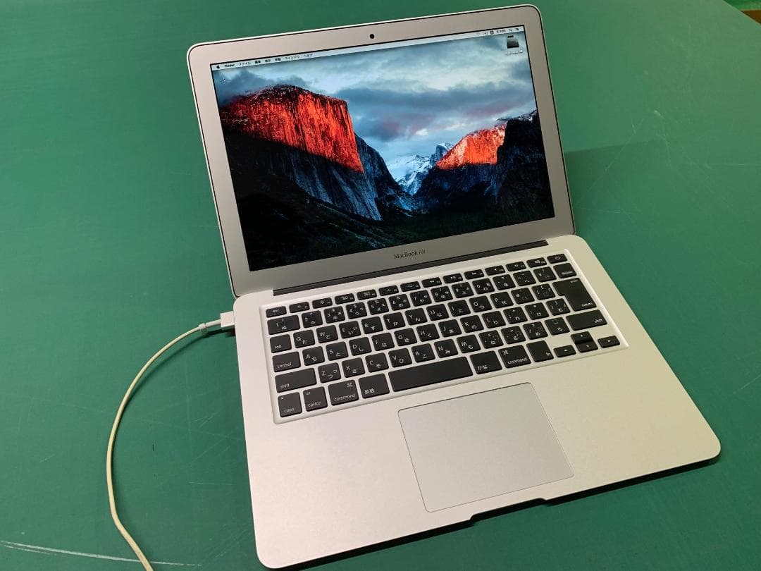 MacBook本体 MacBook Air (13-inch, Early 2015)