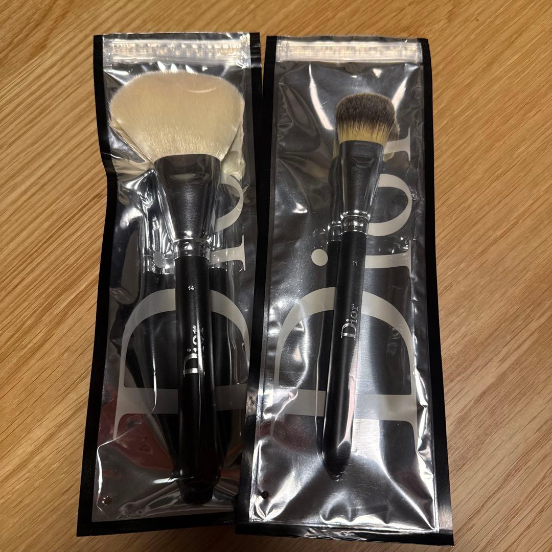 ディオール　パウダーファンデーションブラシ　フルイド　ライトカバー　dior