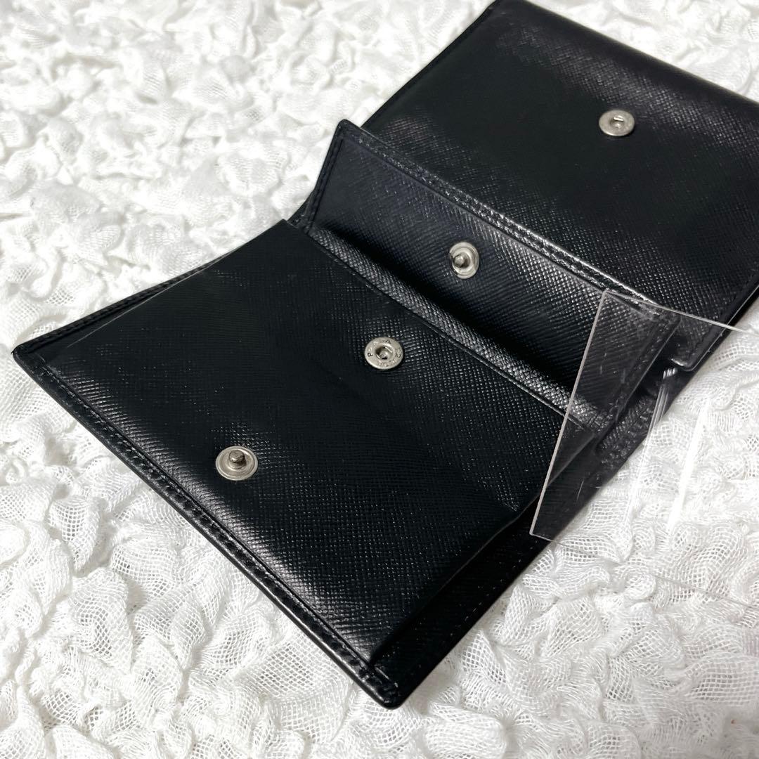 PRADA ブラック 三つ折り　財布　三角　トライアングル　コンパクト　小銭入れ