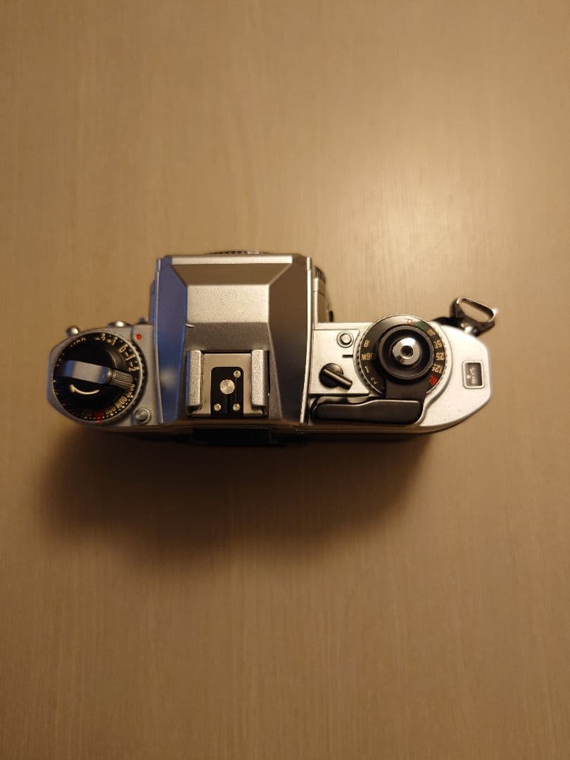 白*木様 Nikon EMとFG一眼レフカメラ Nikkor28㍉F3.5レンズ