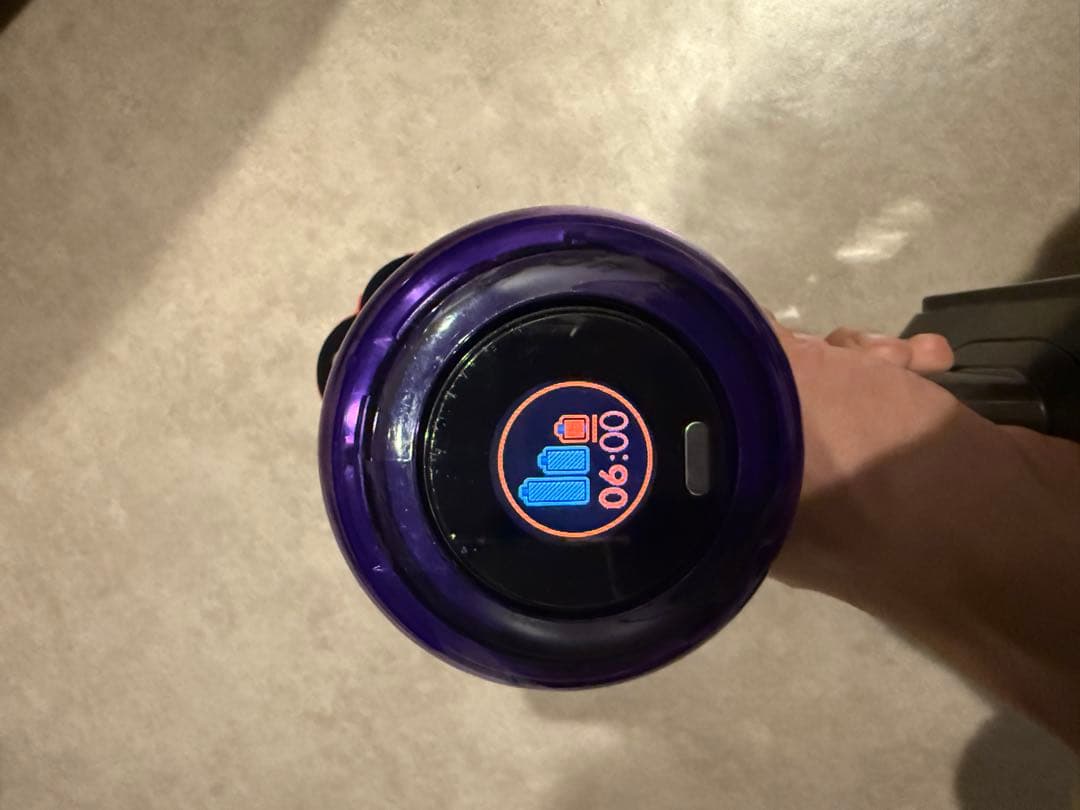 ダイソン　sv18 送料込み　　バッテリーは一個のみ付属