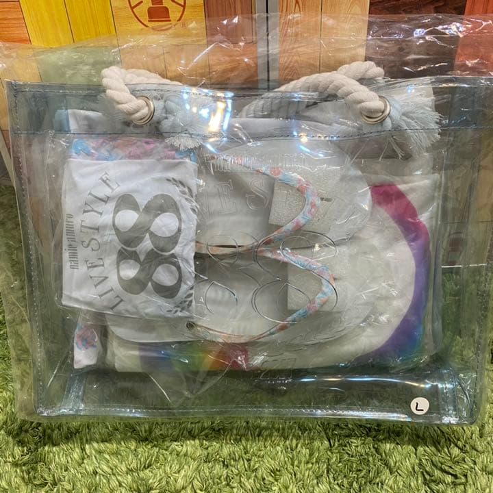 【入手困難】限定品！新品・未開封！安室奈美恵　ビーチ5点セット　88 Lサイズ