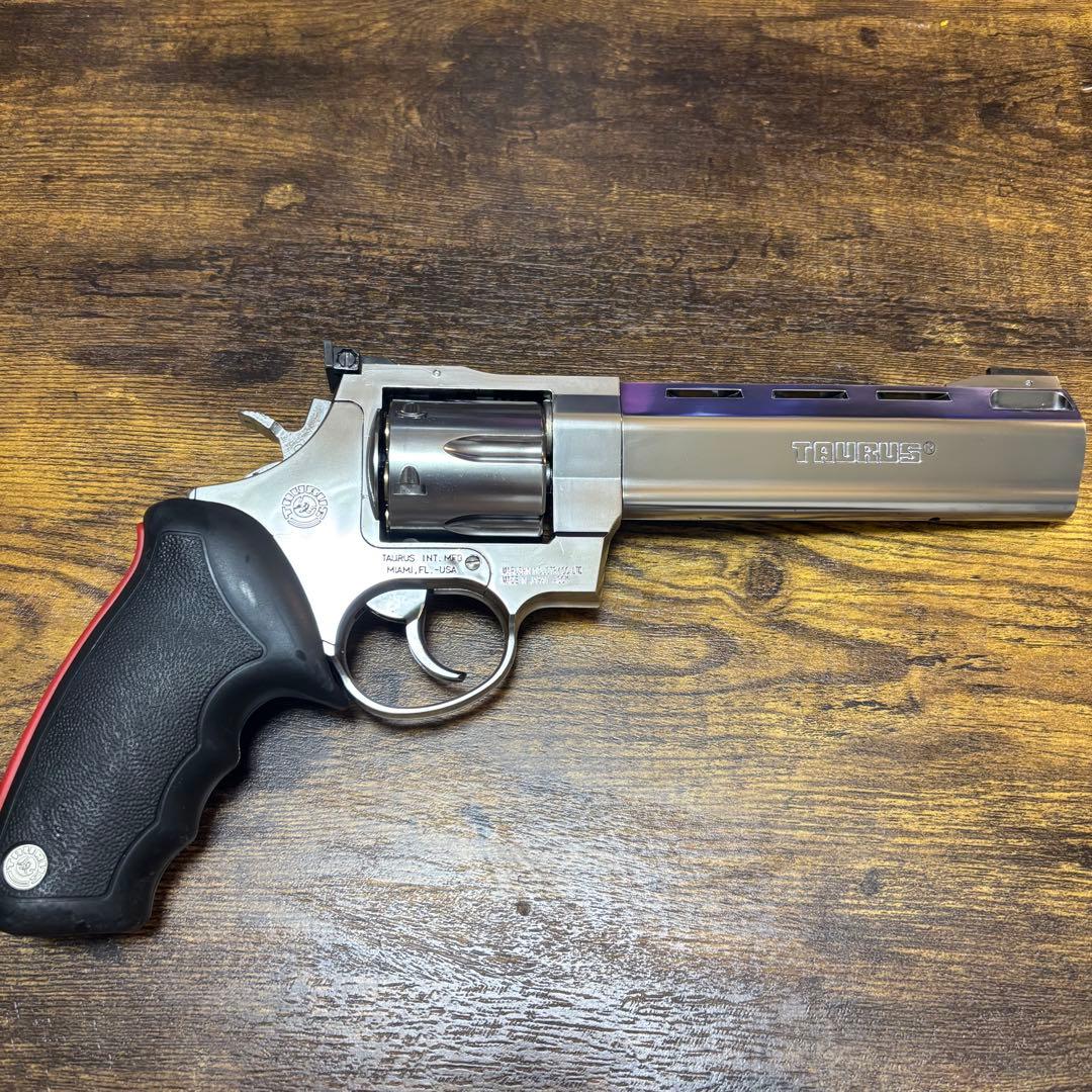 S*l様 レイジングブルマキシTAURUS社公認 ４４マグナム　絶版　希少品　8