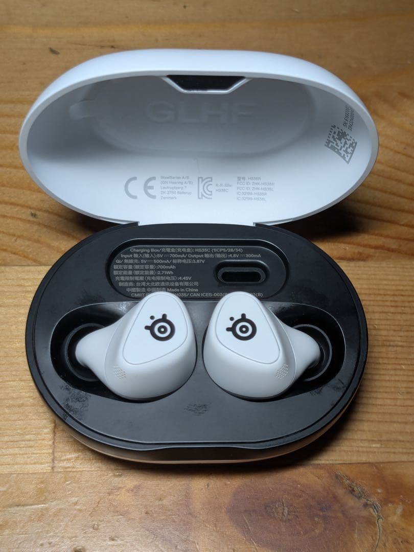 SteelSeries ゲーミングイヤホン Arctis GameBuds