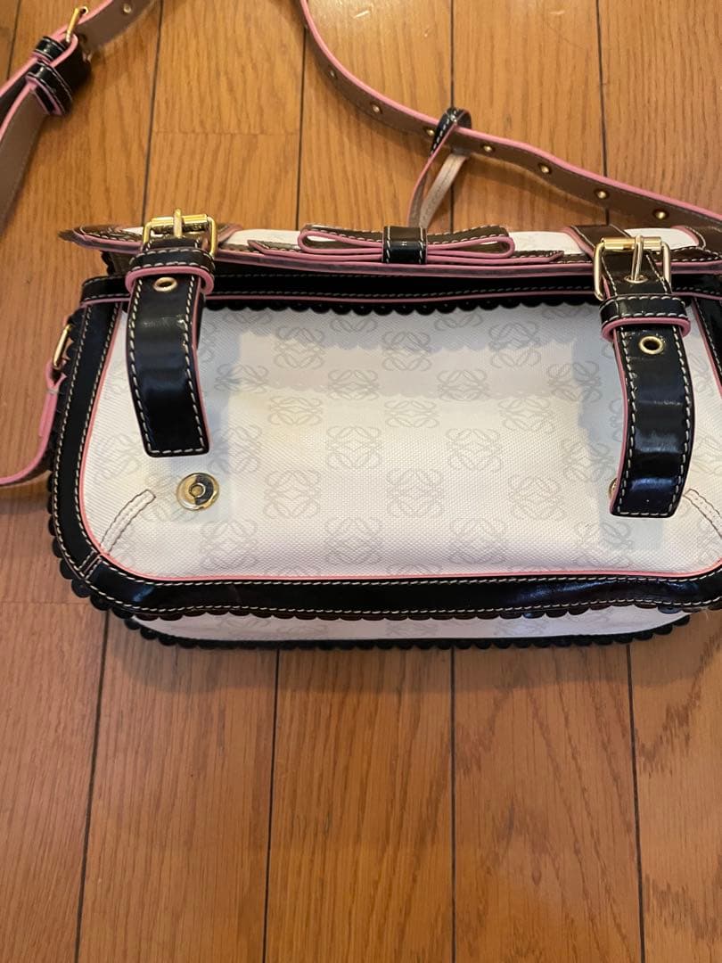 LOEWE ロエベ　ショルダーバッグ