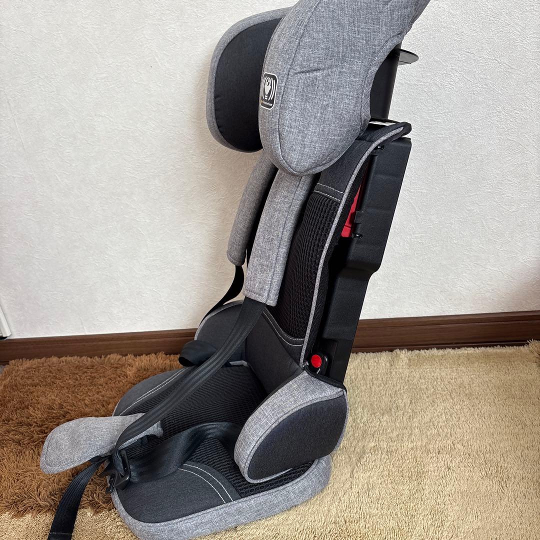 日本育児　トラベルベストEvo チャイルドシート