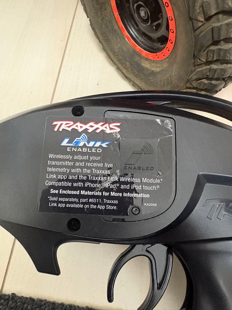 Traxxas UDR 1/7オフロードRCカー まさ