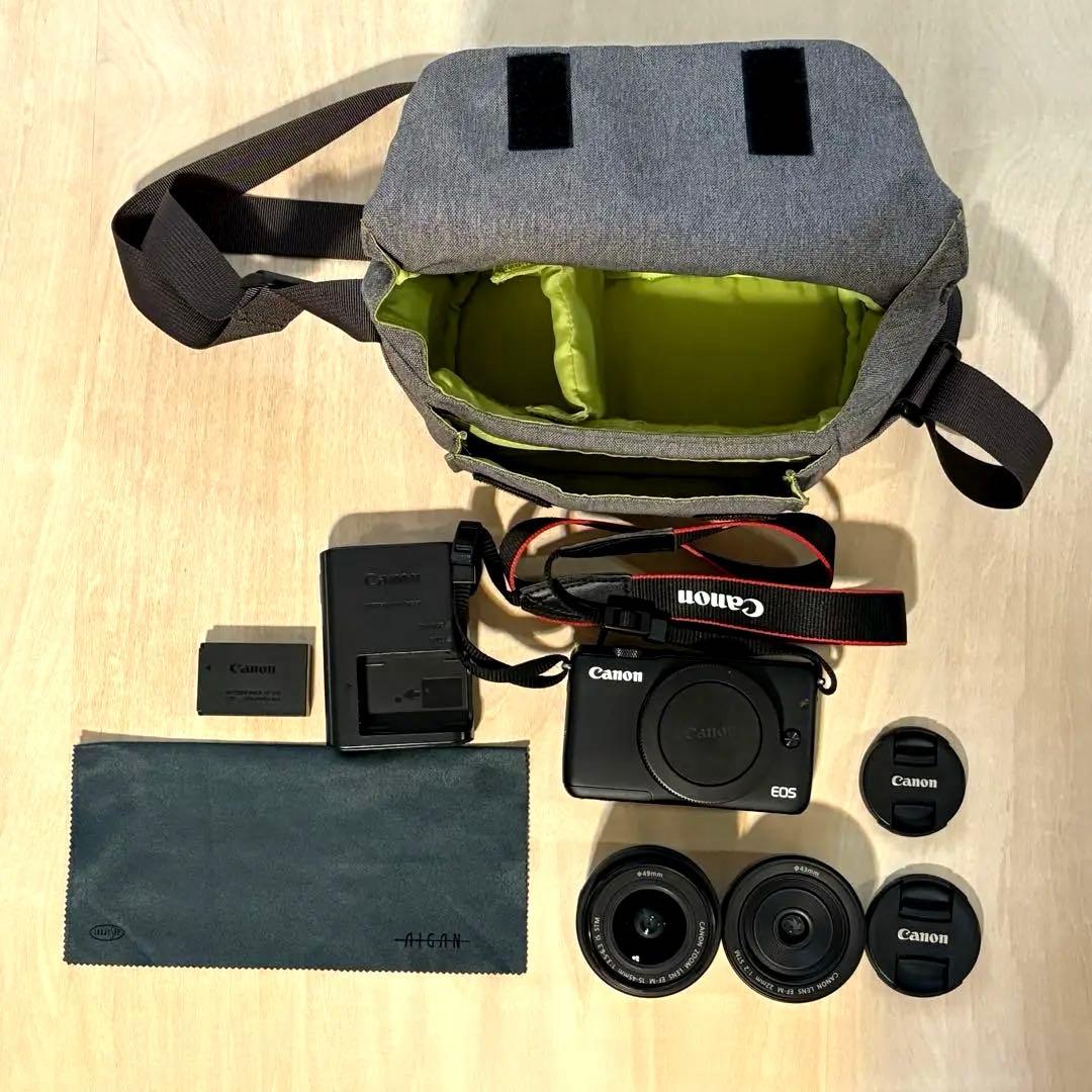 【極美品】Canon キヤノン ミラーレス一眼カメラ EOS M10レンズ2 黒