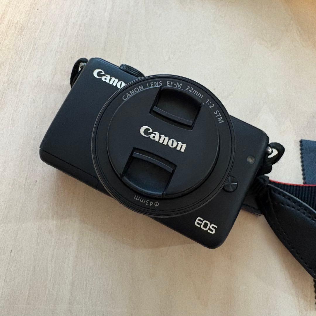 【極美品】Canon キヤノン ミラーレス一眼カメラ EOS M10レンズ2 黒