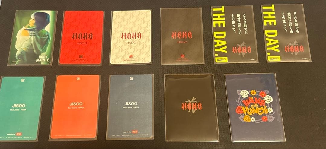 HANA ジス jisooトレカ　リップケースブレスレットアクスタシールタオル