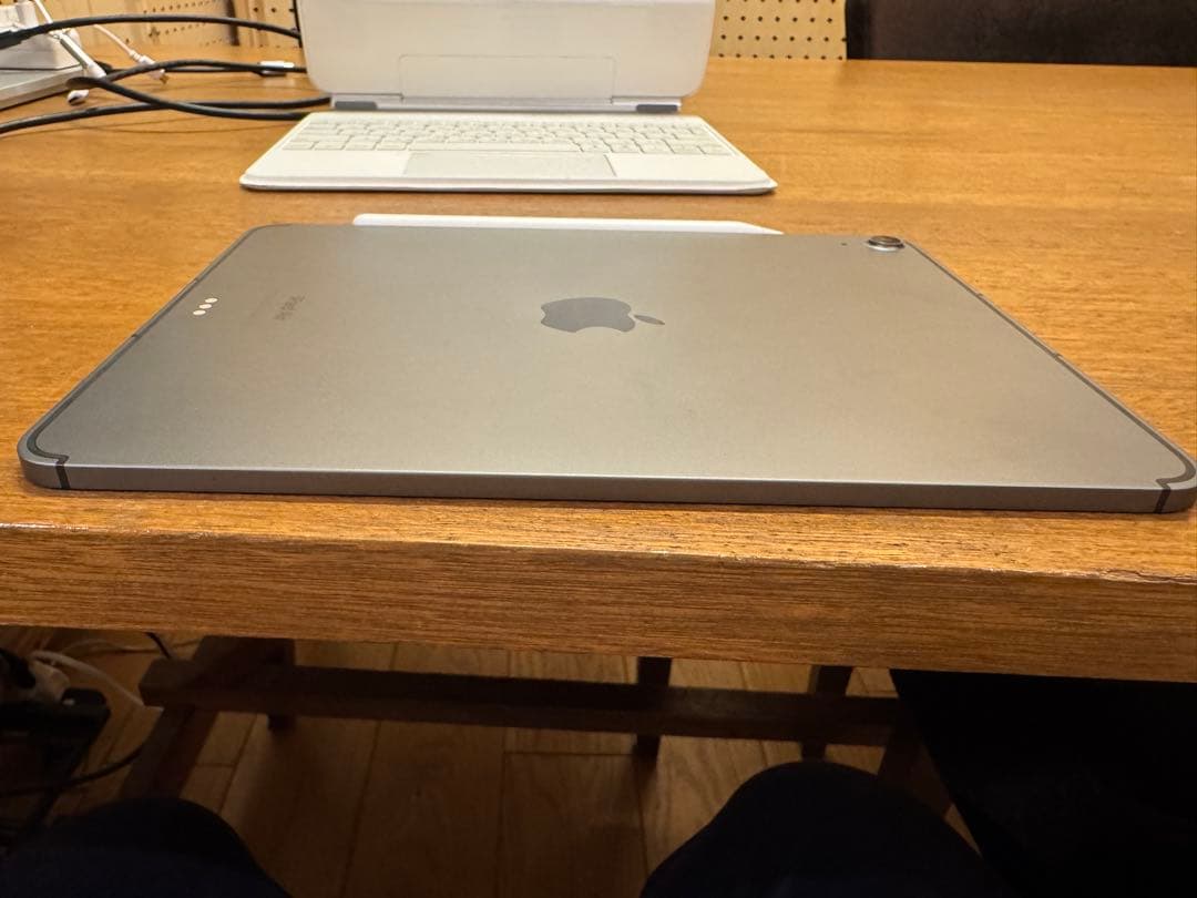 iPad Air 第5世代 simフリー256gb おまけ