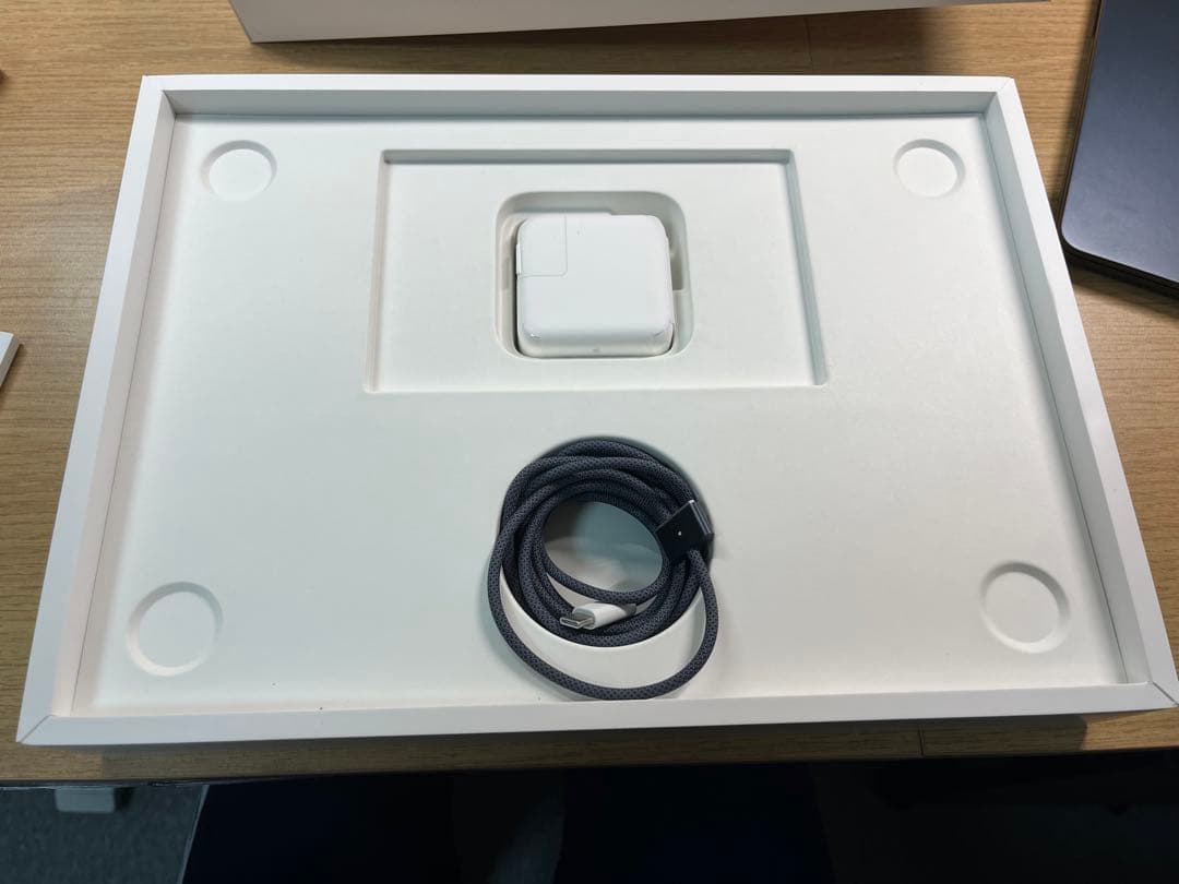 Apple MacBook Air M2 ミッドナイト 本体 8GB 256gb