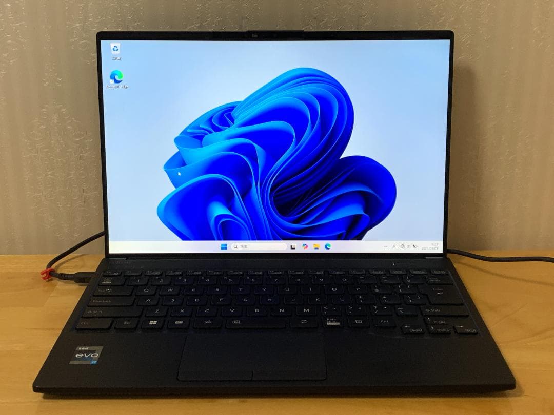 LIFEBOOK UH90/H1 1360P|16G|512G|14インチ