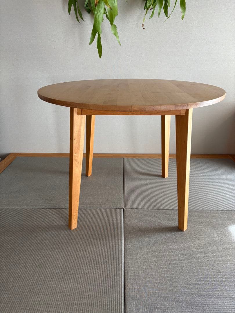 低め　モモナチュラル　アルダー材　VIVO 丸　ダイニングテーブル 90cm