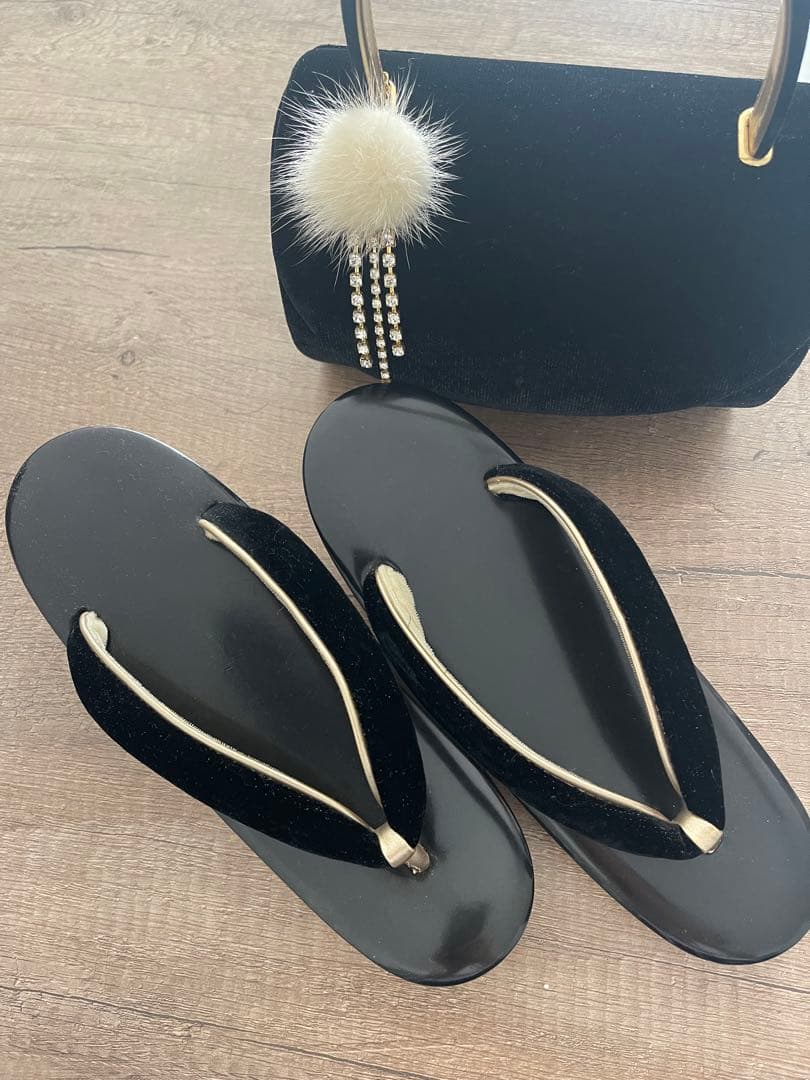 黒の厚底草履LLとファー付きバッグセット