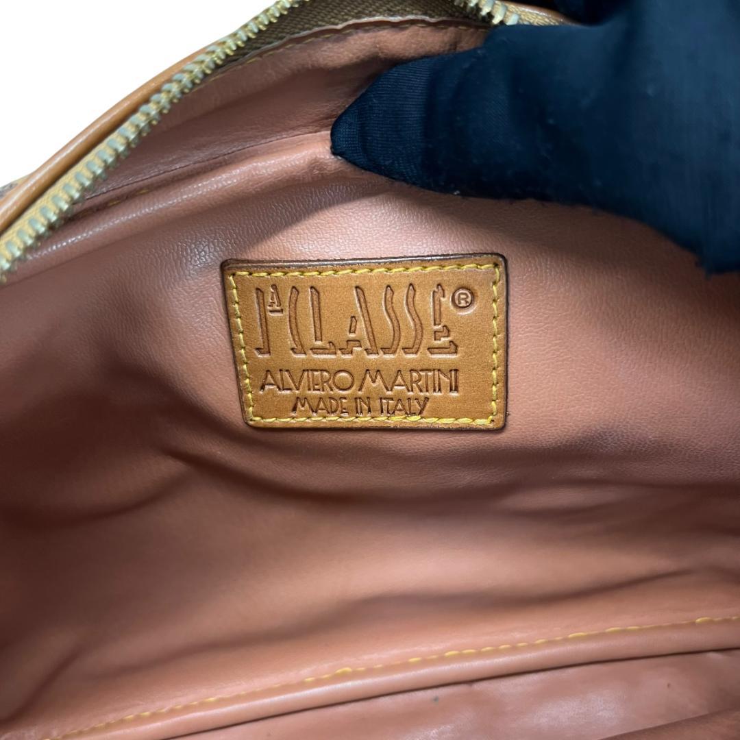 プリマクラッセ　ショルダーバッグ　世界地図柄　レザー　斜め掛け