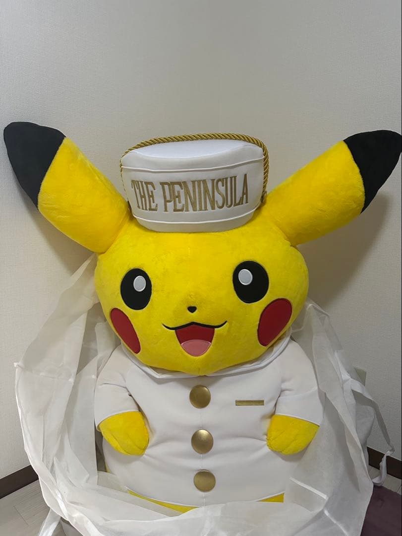 ピカチュウ　ぬいぐるみ　ペニンシュラ