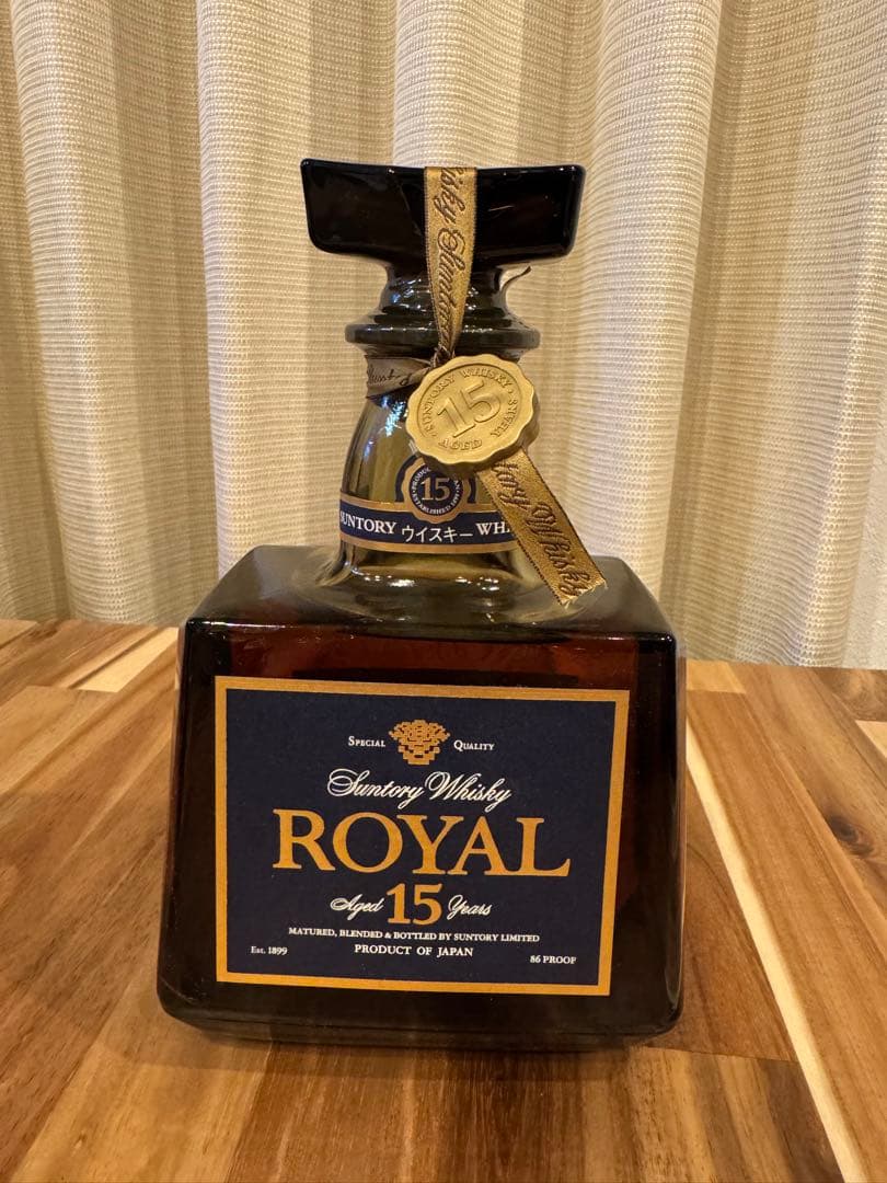 【未開栓】サントリー ウイスキー ローヤル 15年 ブルーラベル