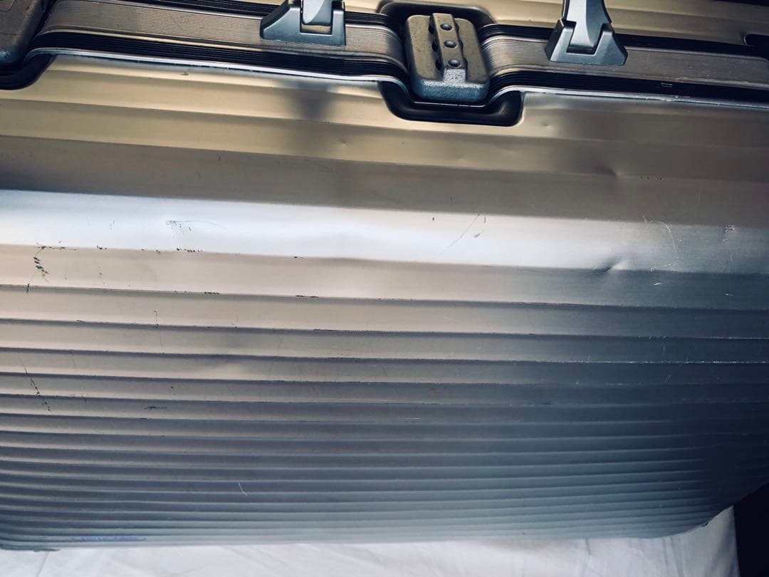 【値下げ】RIMOWAリモワシルバー スーツケース2輪キャリーケースビンテージ