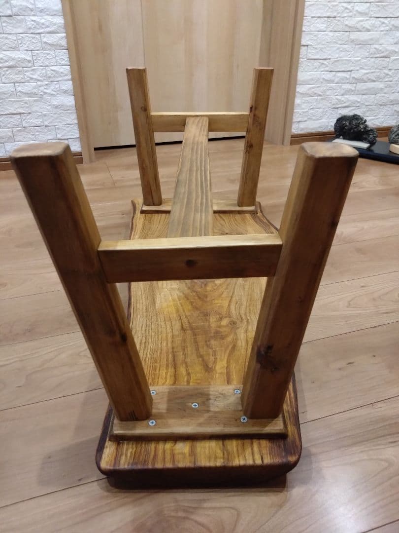 栗のベンチ78　しょうちゃん❕いい栗の耳付き一枚板で杢目が綺麗ですよ