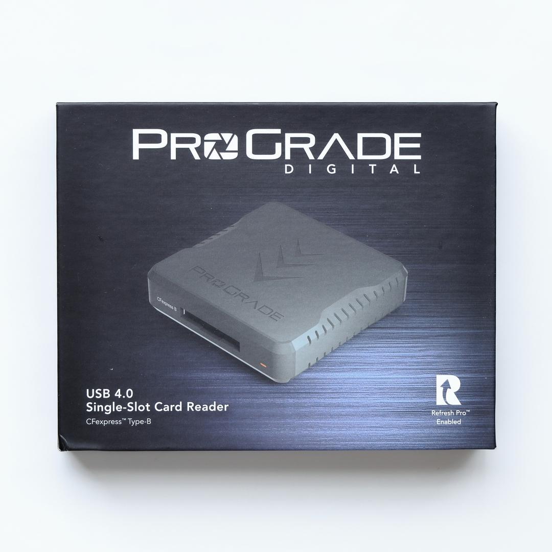 CFexpress 4.0 Type-B カードリーダー