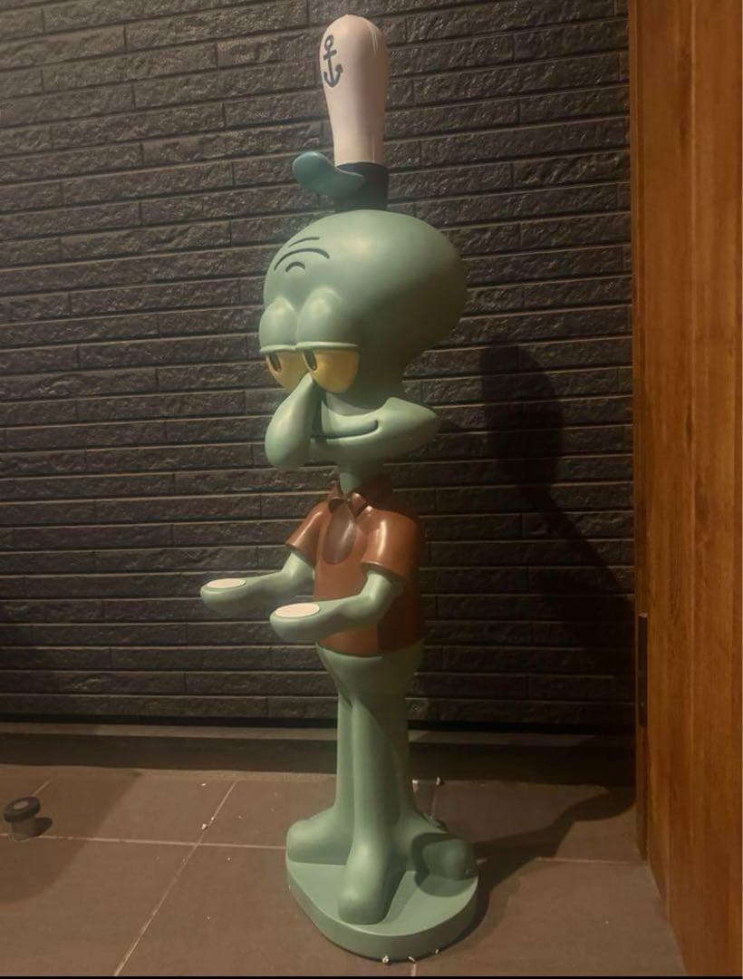 スポンジボブ　イカルゴ　置き物　オブジェ